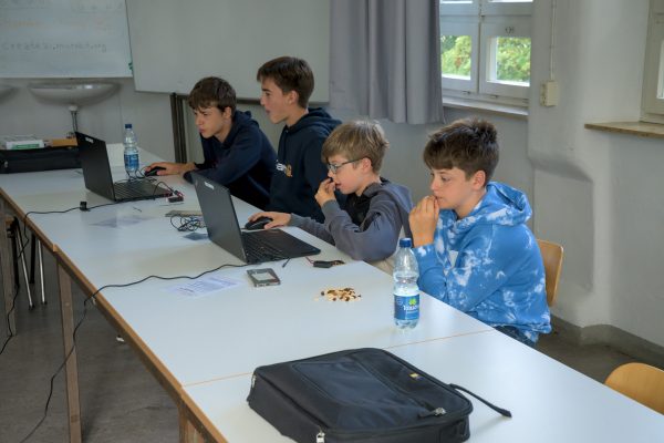 2025-09-11_MoMO_Mikrocontroller-Werkstatt_13