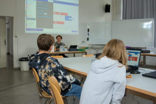 2025-09-11_MoMO_Mikrocontroller-Werkstatt_14