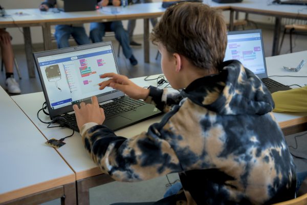 2025-09-11_MoMO_Mikrocontroller-Werkstatt_28