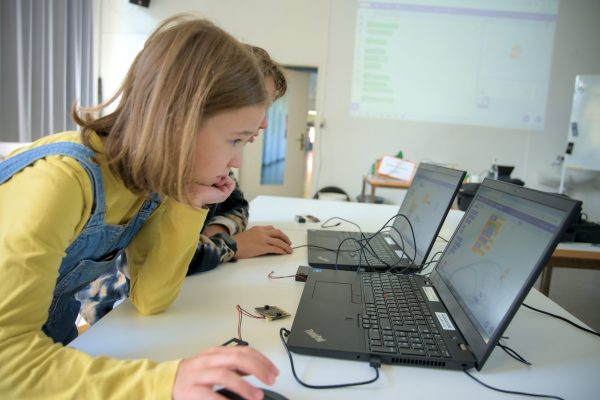 2025-09-11_MoMO_Mikrocontroller-Werkstatt_33